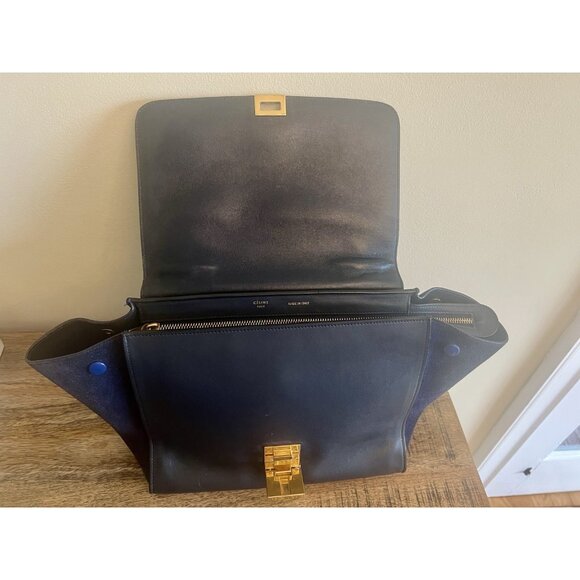 Céline Trapeze Bag In Navy Blue Leather & Suede With Gold-Tone Hardware - Picture 2 of 9